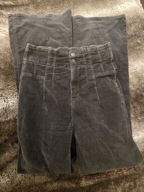 FREE PEOPLE SIZE 29 Dark Gray Corduroy Pants